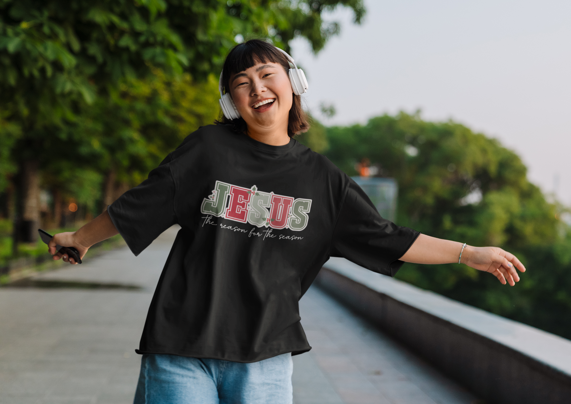 Reason 4 Season Oversized Classic Christmas T-Shirt